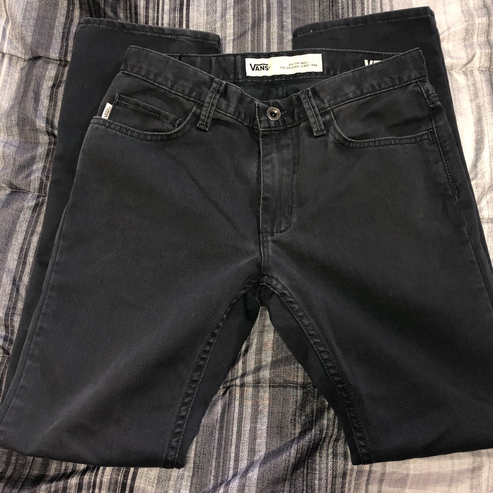 Dark grey vans skinny jeans